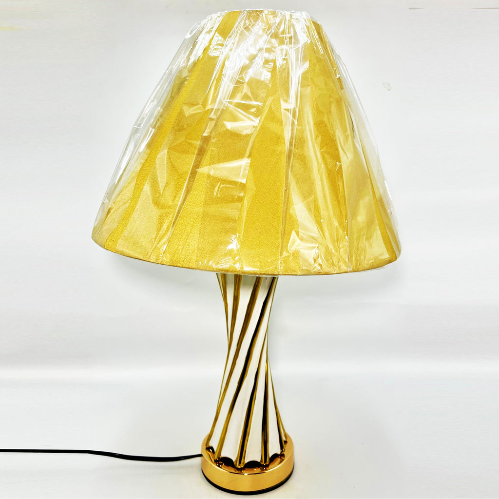 Elegant Ribbed Bedside Lamp