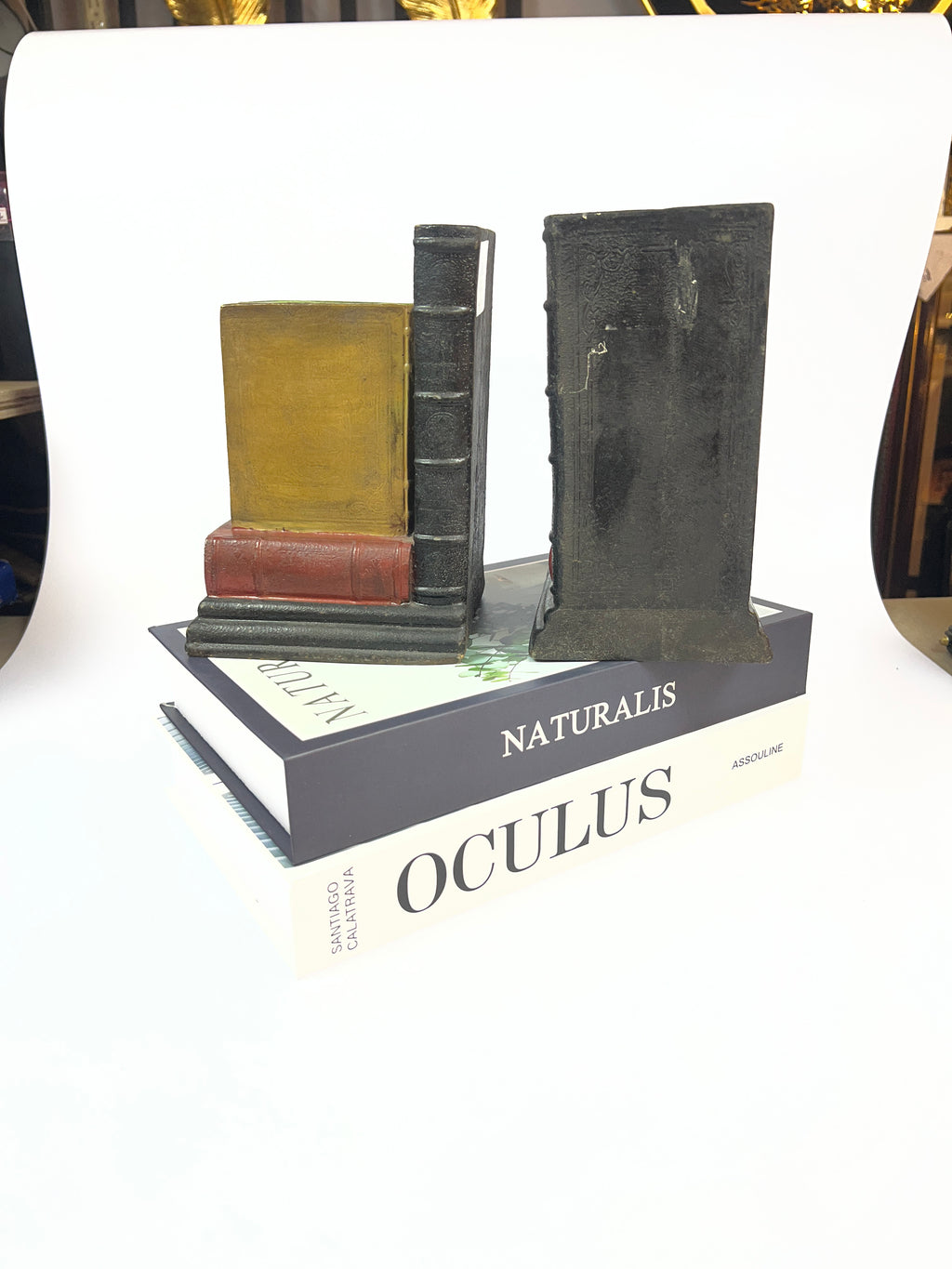 Stacked Antique Books Bookends - Decorative Fiber Set