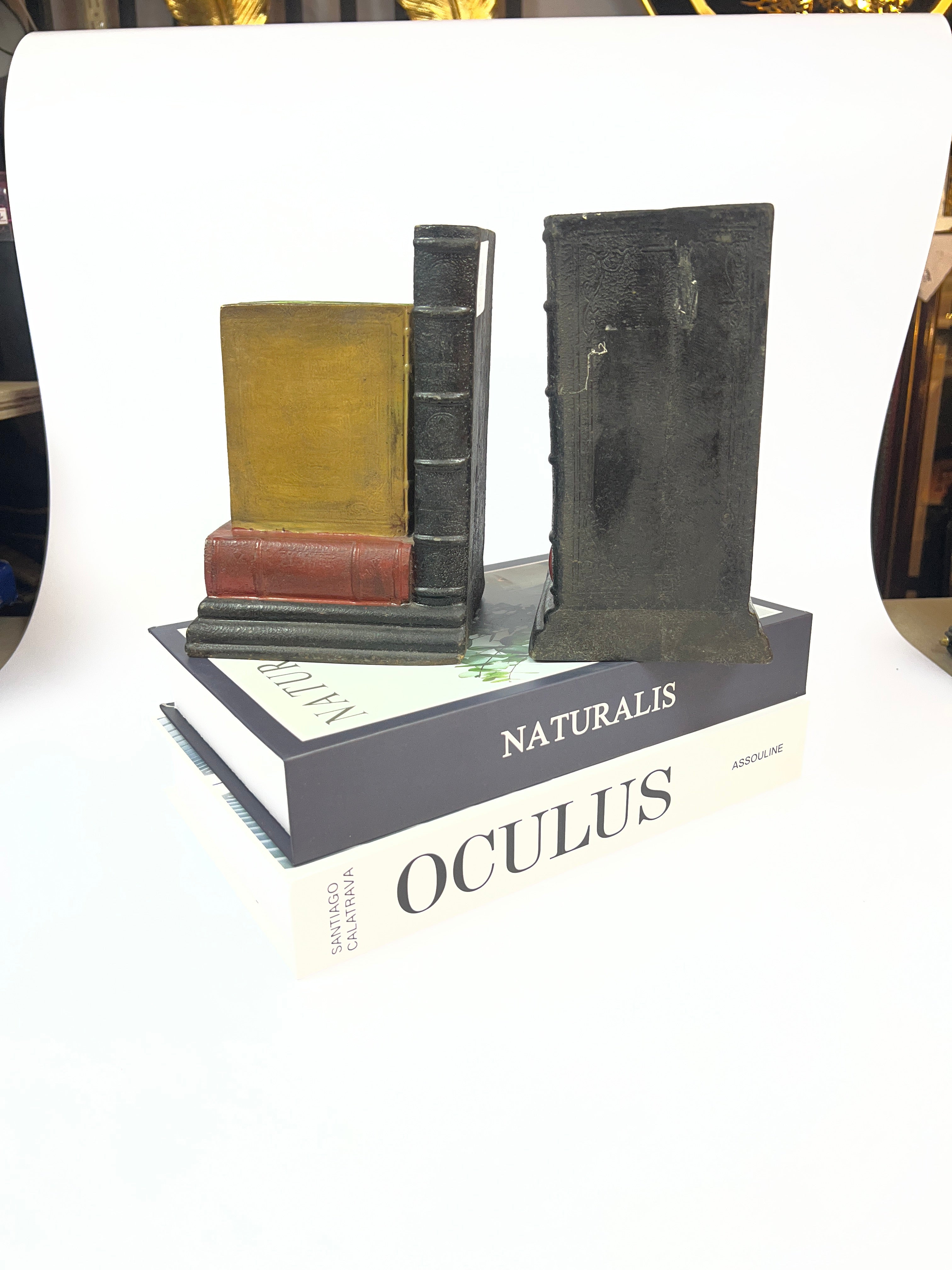 Stacked Antique Books Bookends - Decorative Fiber Set