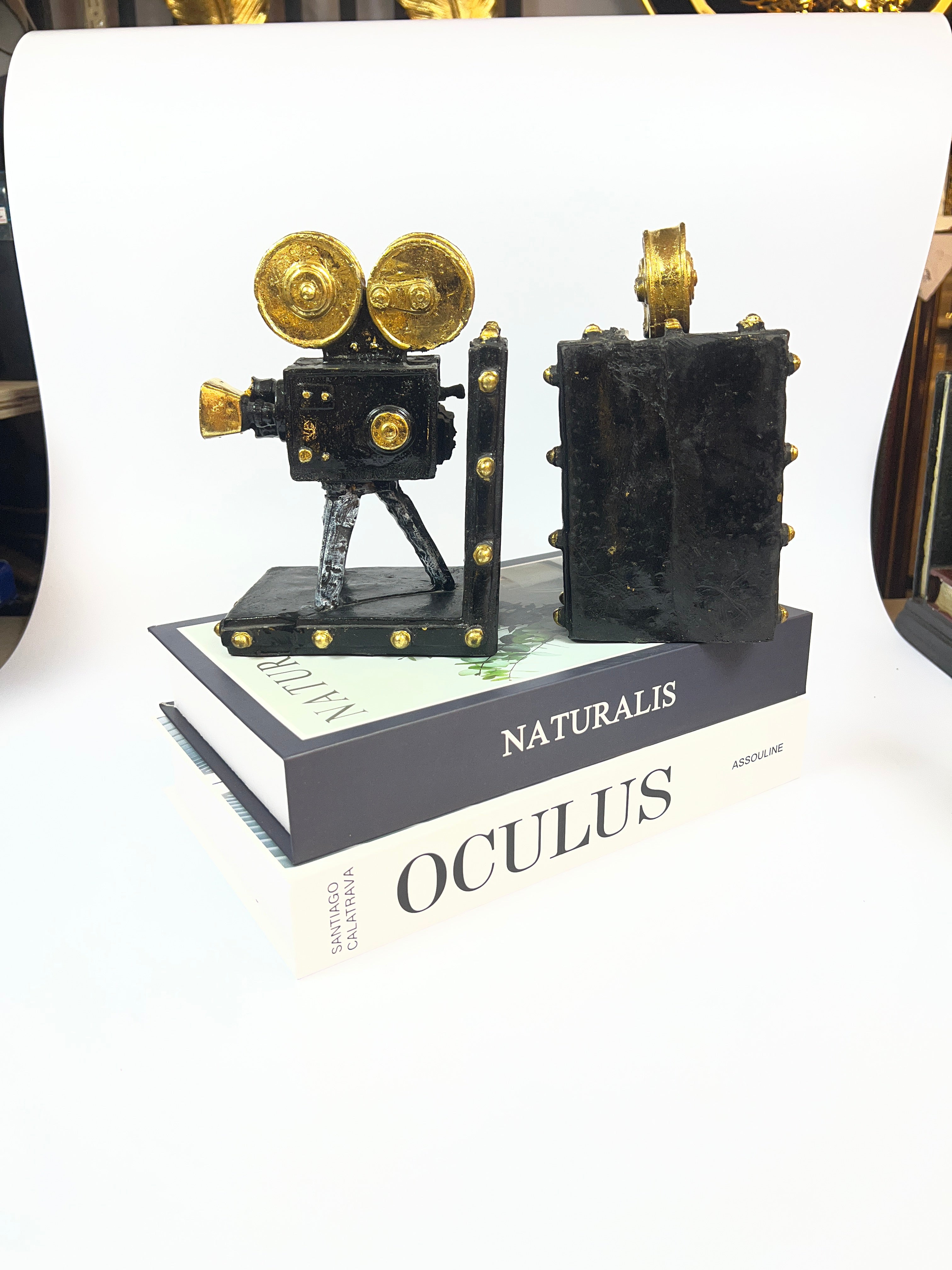 Vintage Movie Camera Bookends &nbsp;Fiber Decor Set