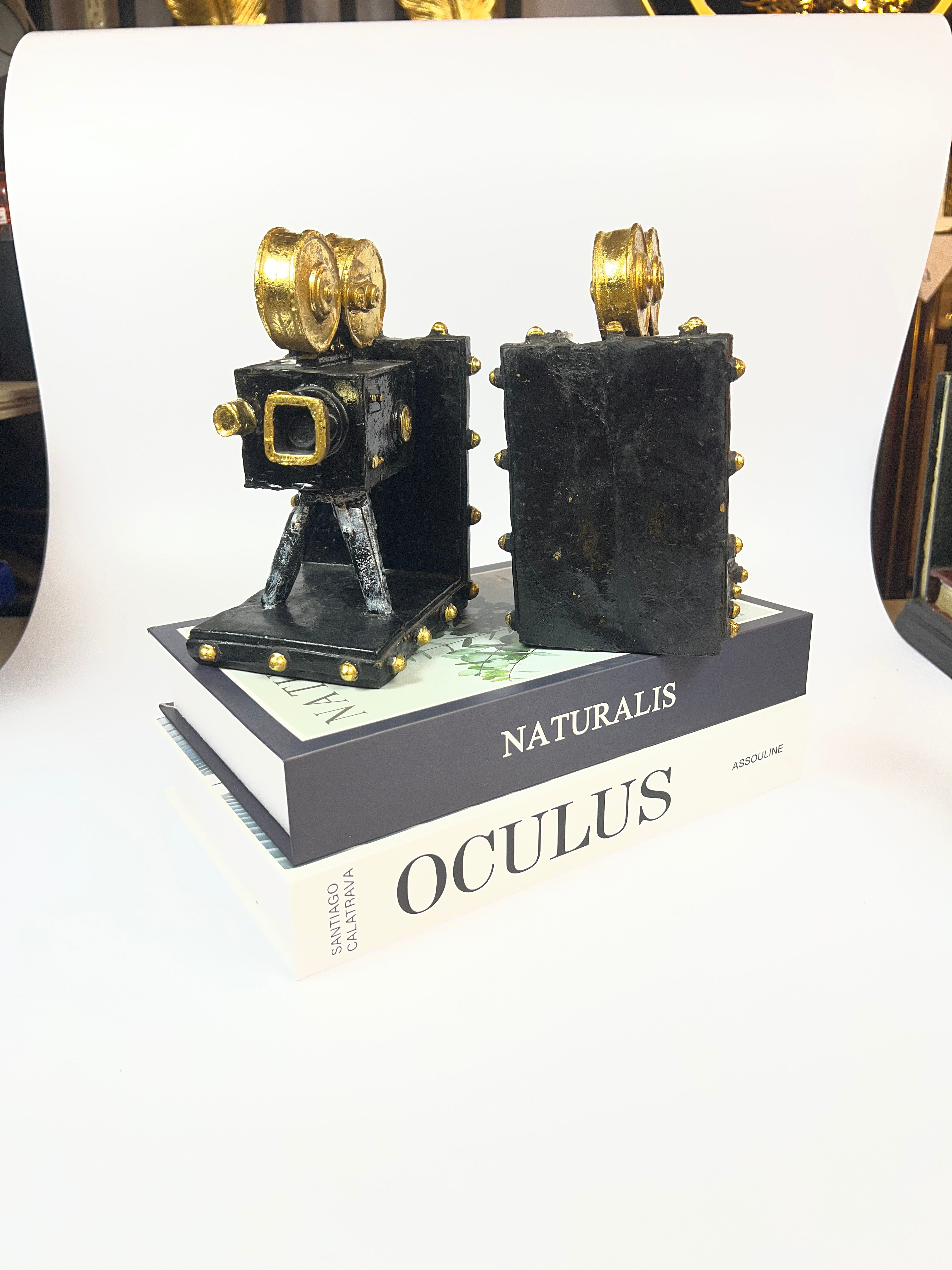 Vintage Movie Camera Bookends &nbsp;Fiber Decor Set